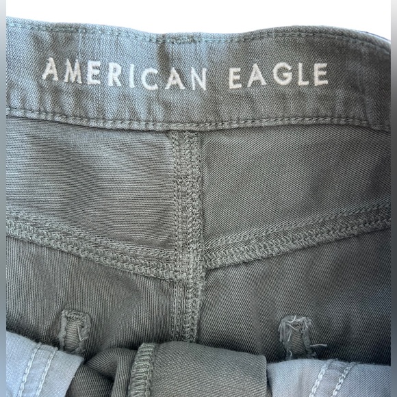 American Eagle Distressed Highest Rise Mom Short Light Olive Green Size 8 - Picture 9 of 10